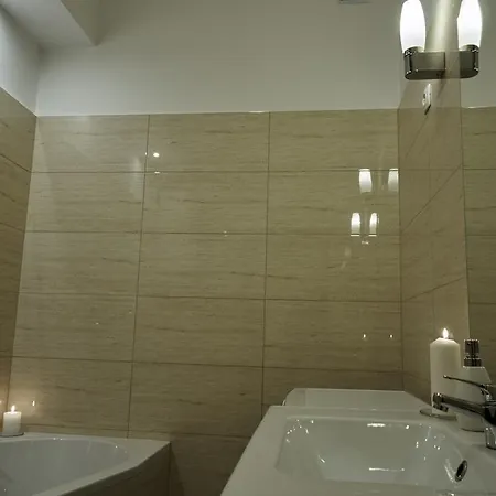 Karolyi Garden | Hostaid Apartamento
